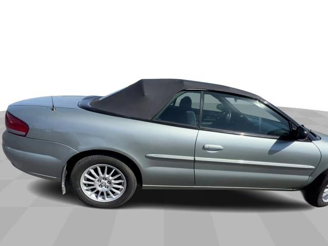 2004 Chrysler Sebring Vehicle Photo in MASSENA, NY 13662-2255