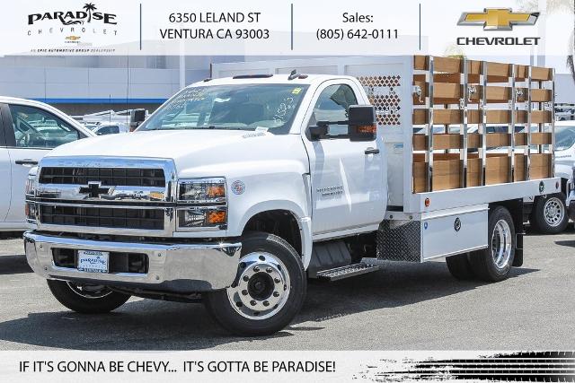 2023 Chevrolet Silverado Chassis Cab Vehicle Photo in VENTURA, CA 93003-8585