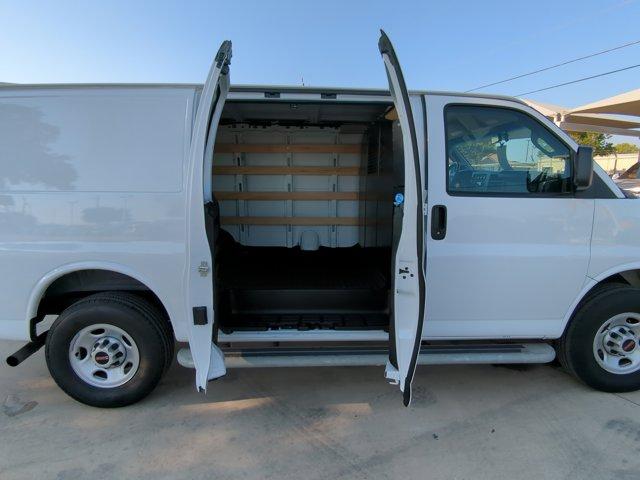 2022 GMC Savana Cargo Van Vehicle Photo in SELMA, TX 78154-1460