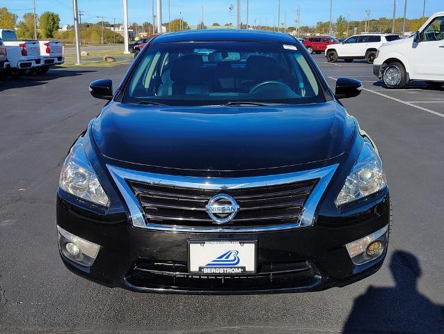 2015 Nissan Altima Vehicle Photo in GREEN BAY, WI 54304-5303