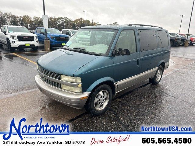 2003 chevy astro fashion van