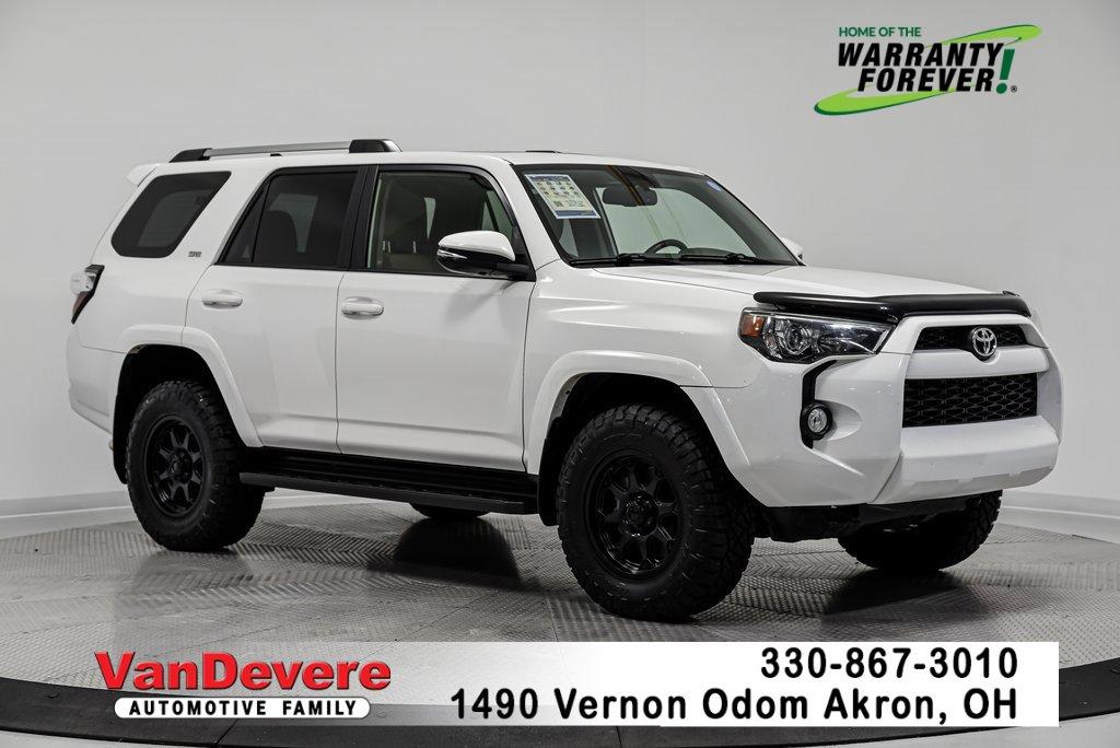 2019 Toyota 4Runner Vehicle Photo in AKRON, OH 44320-4088