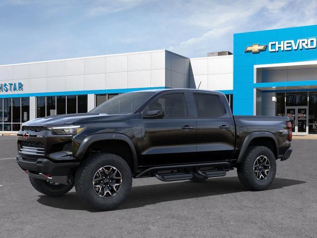 2024 Chevrolet Colorado Vehicle Photo in MOON TOWNSHIP, PA 15108-2571