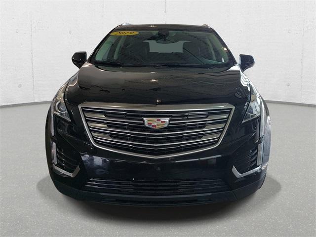 Used 2017 Cadillac XT5 Luxury with VIN 1GYKNDRS4HZ135800 for sale in Grand Rapids, MI