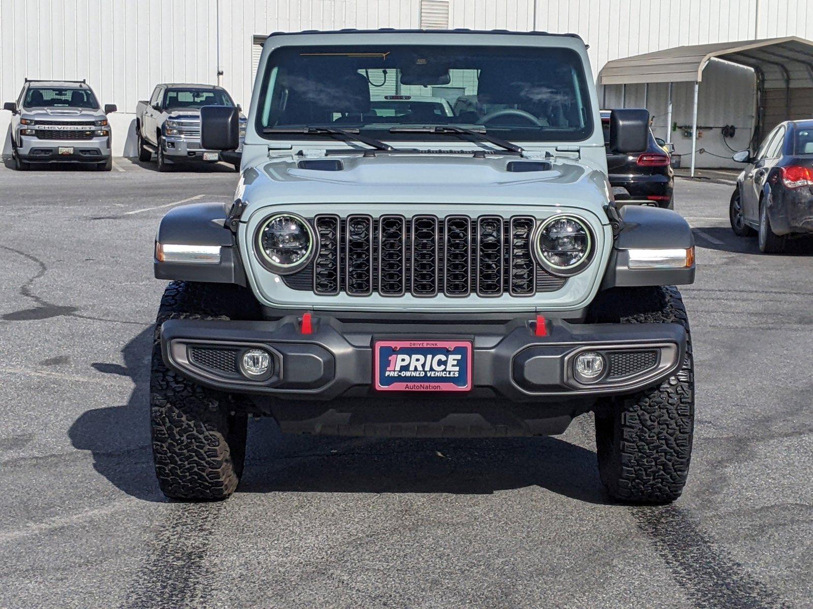 2024 Jeep Wrangler Vehicle Photo in TIMONIUM, MD 21093-2300