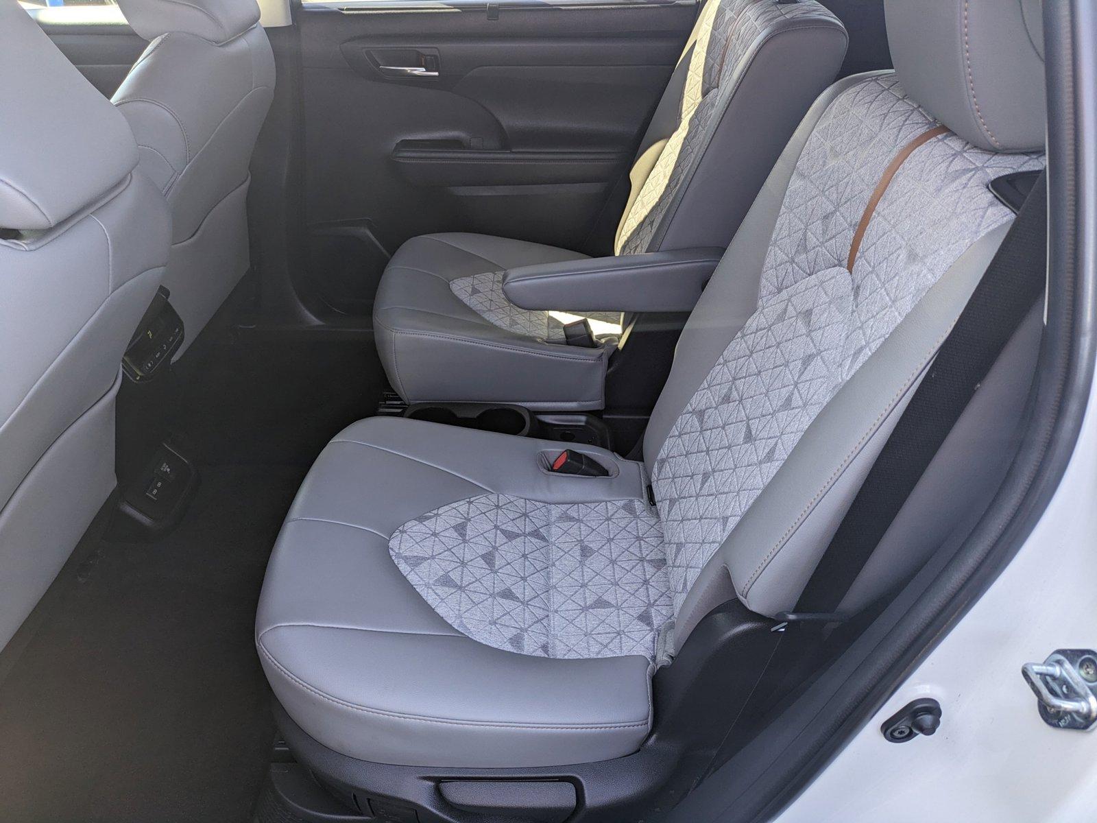 2023 Toyota Highlander Vehicle Photo in Maitland, FL 32751