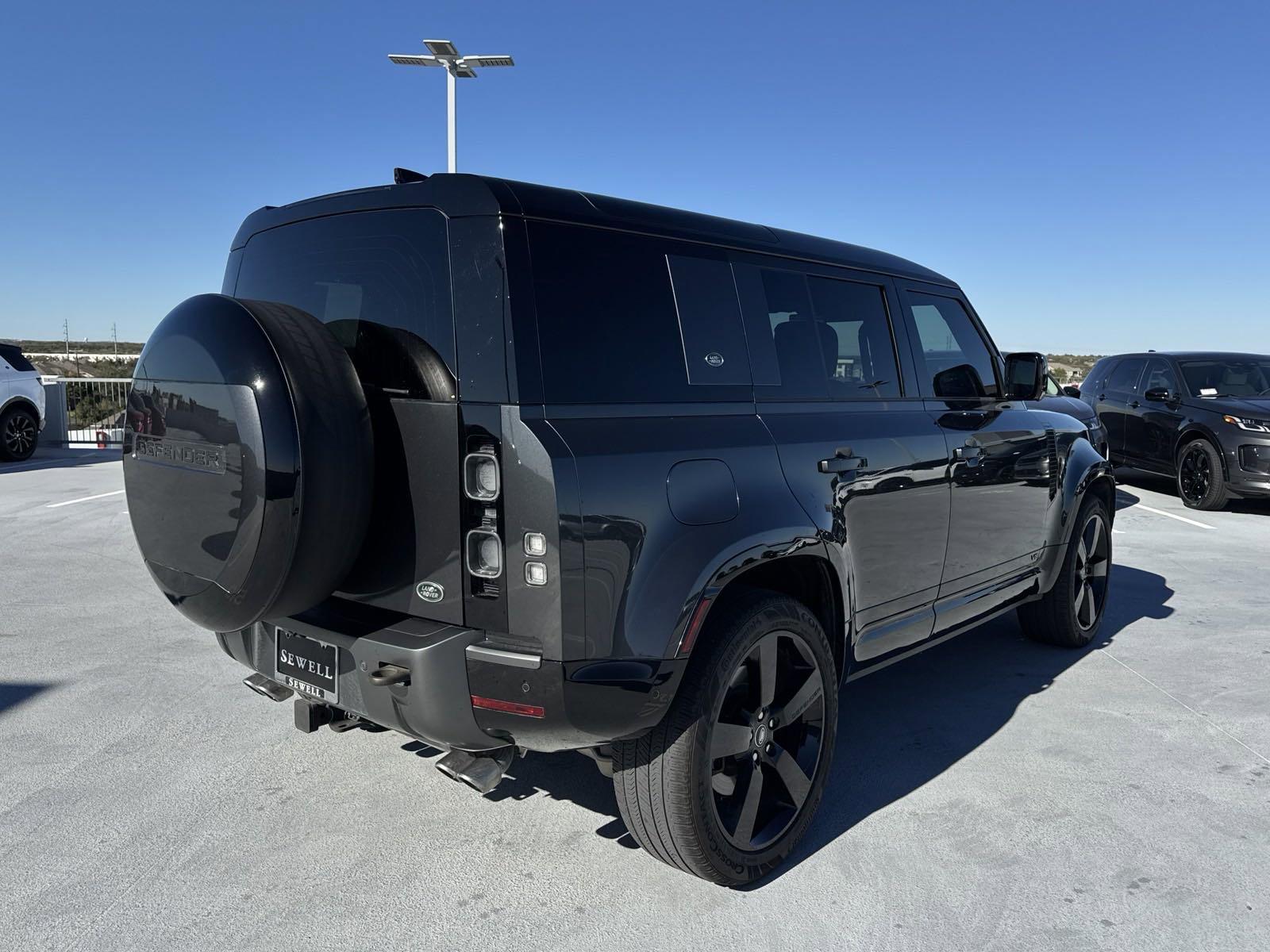 2023 Defender Vehicle Photo in AUSTIN, TX 78717