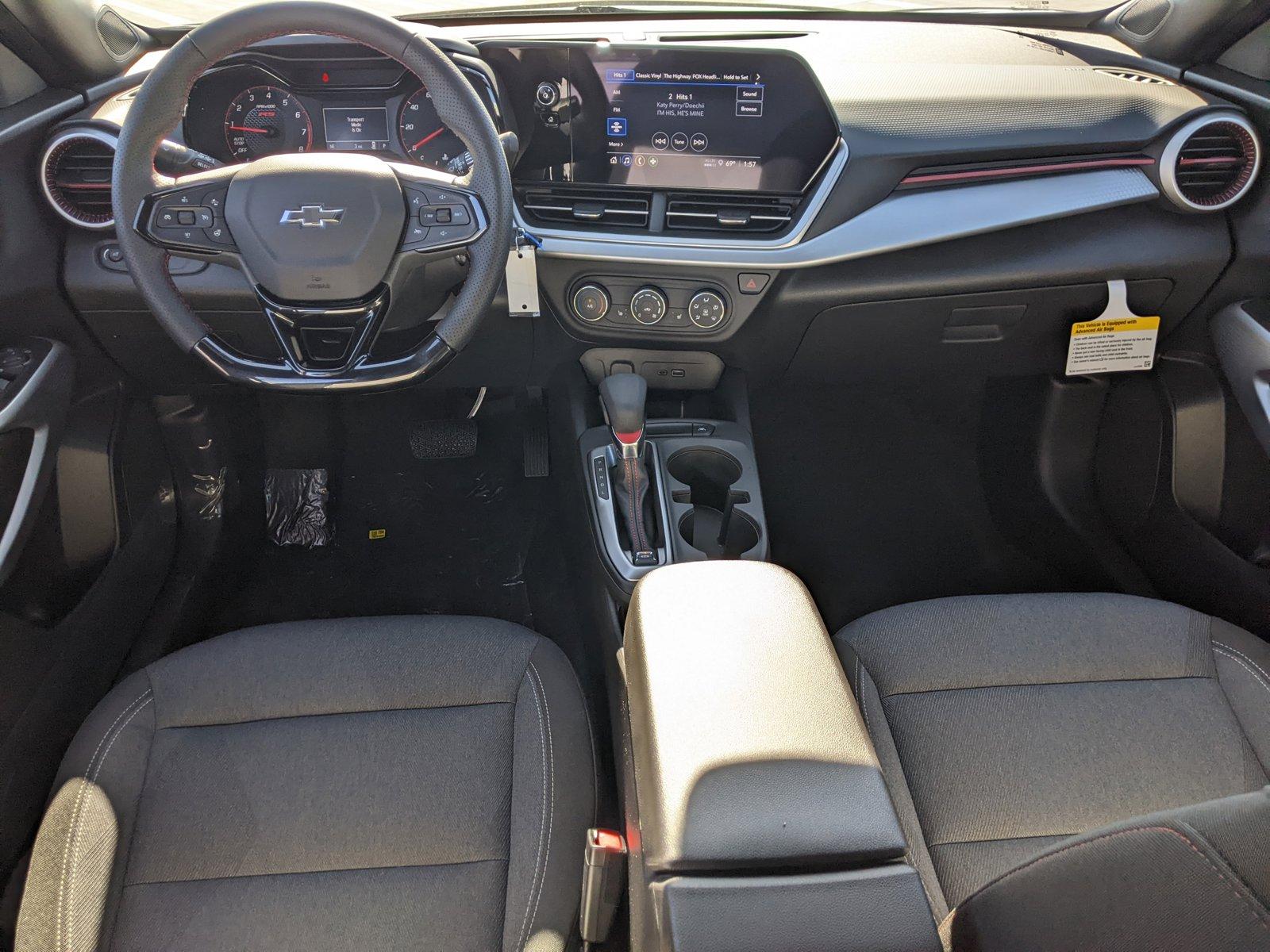 2025 Chevrolet Trax Vehicle Photo in PEMBROKE PINES, FL 33024-6534