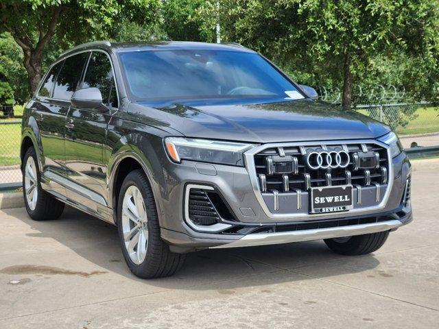 2025 Audi Q7 Vehicle Photo in HOUSTON, TX 77090