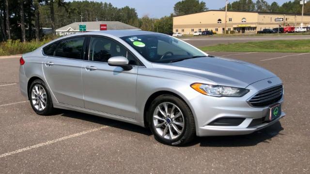 Used 2017 Ford Fusion SE with VIN 3FA6P0HD2HR129369 for sale in Hermantown, MN