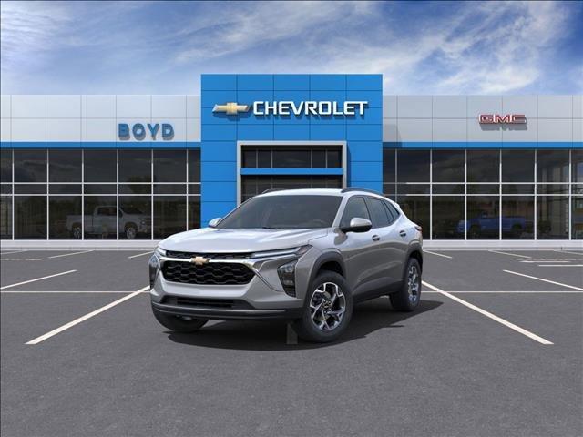 2025 Chevrolet Trax Vehicle Photo in EMPORIA, VA 23847-1235