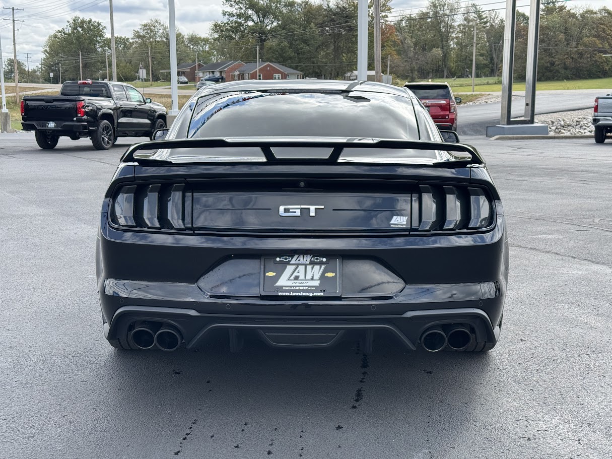 2018 Ford Mustang Vehicle Photo in BOONVILLE, IN 47601-9633