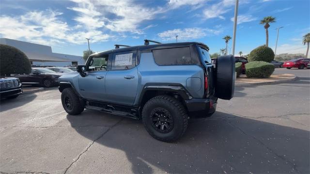 2024 GMC HUMMER EV SUV Vehicle Photo in GOODYEAR, AZ 85338-1310