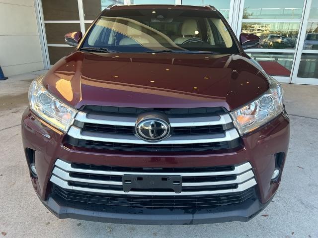 2017 Toyota Highlander Vehicle Photo in Grapevine, TX 76051