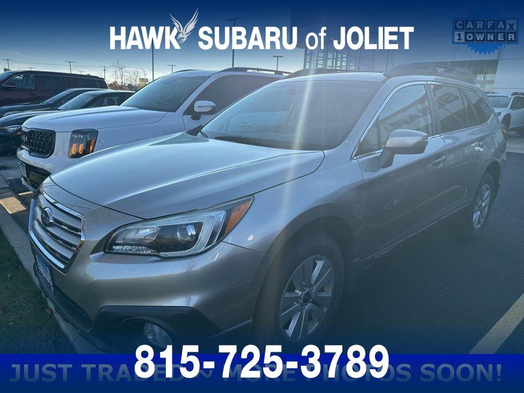 2015 Subaru Outback Vehicle Photo in Saint Charles, IL 60174