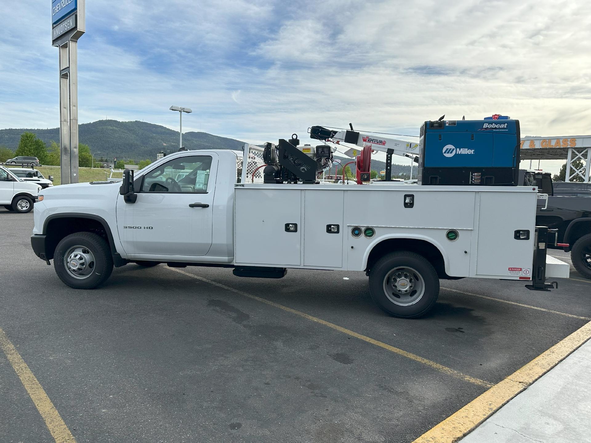 2024 Chevrolet Silverado 3500 HD CC Vehicle Photo in POST FALLS, ID 83854-5365