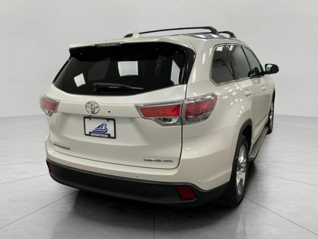 2016 Toyota Highlander Vehicle Photo in Appleton, WI 54913