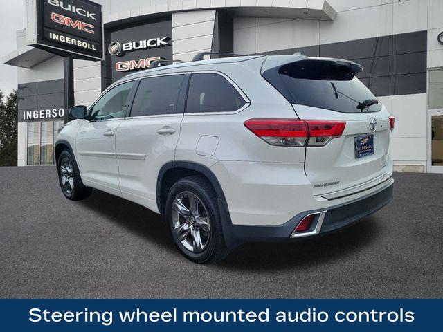 2017 Toyota Highlander Vehicle Photo in WATERTOWN, CT 06795-3318