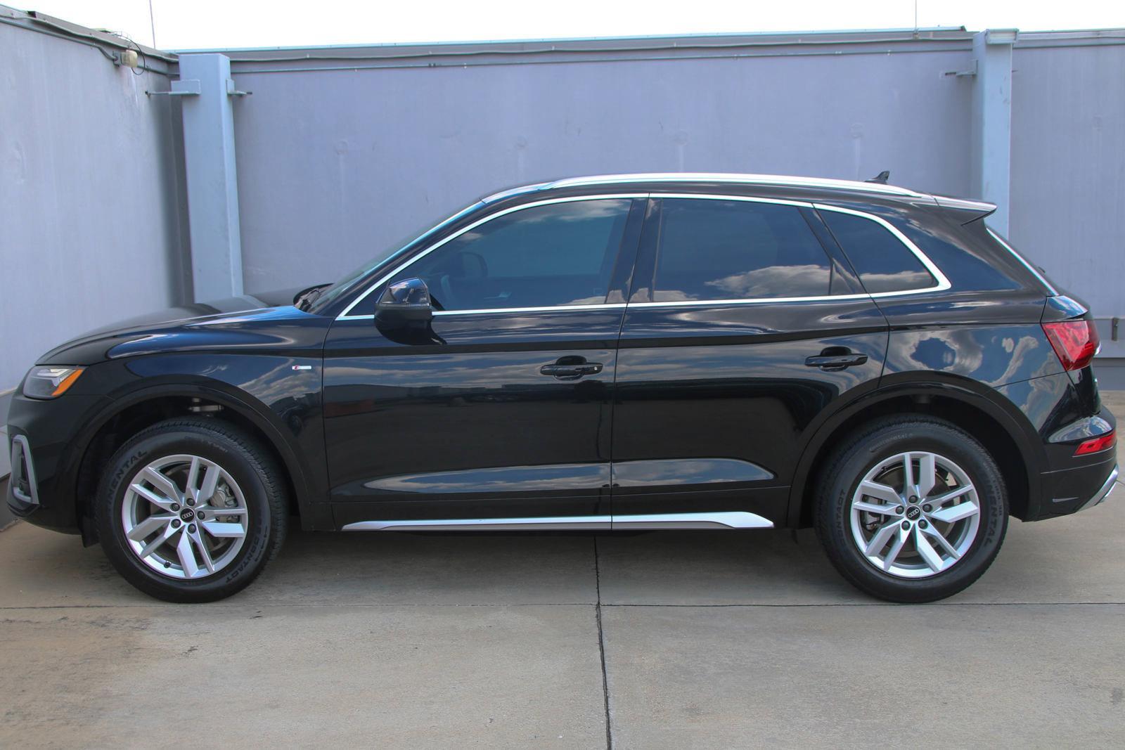 2022 Audi Q5 Vehicle Photo in SUGAR LAND, TX 77478