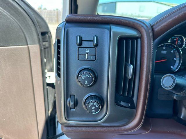 2018 Chevrolet Silverado 1500 Vehicle Photo in TUPELO, MS 38801-6508