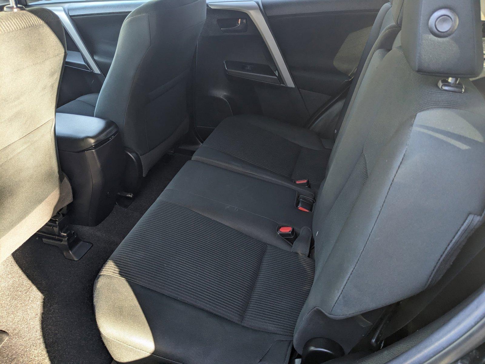 2018 Toyota RAV4 Vehicle Photo in Tampa, FL 33614