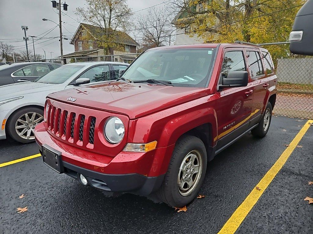 2014 Jeep Patriot Vehicle Photo in AKRON, OH 44303-2185