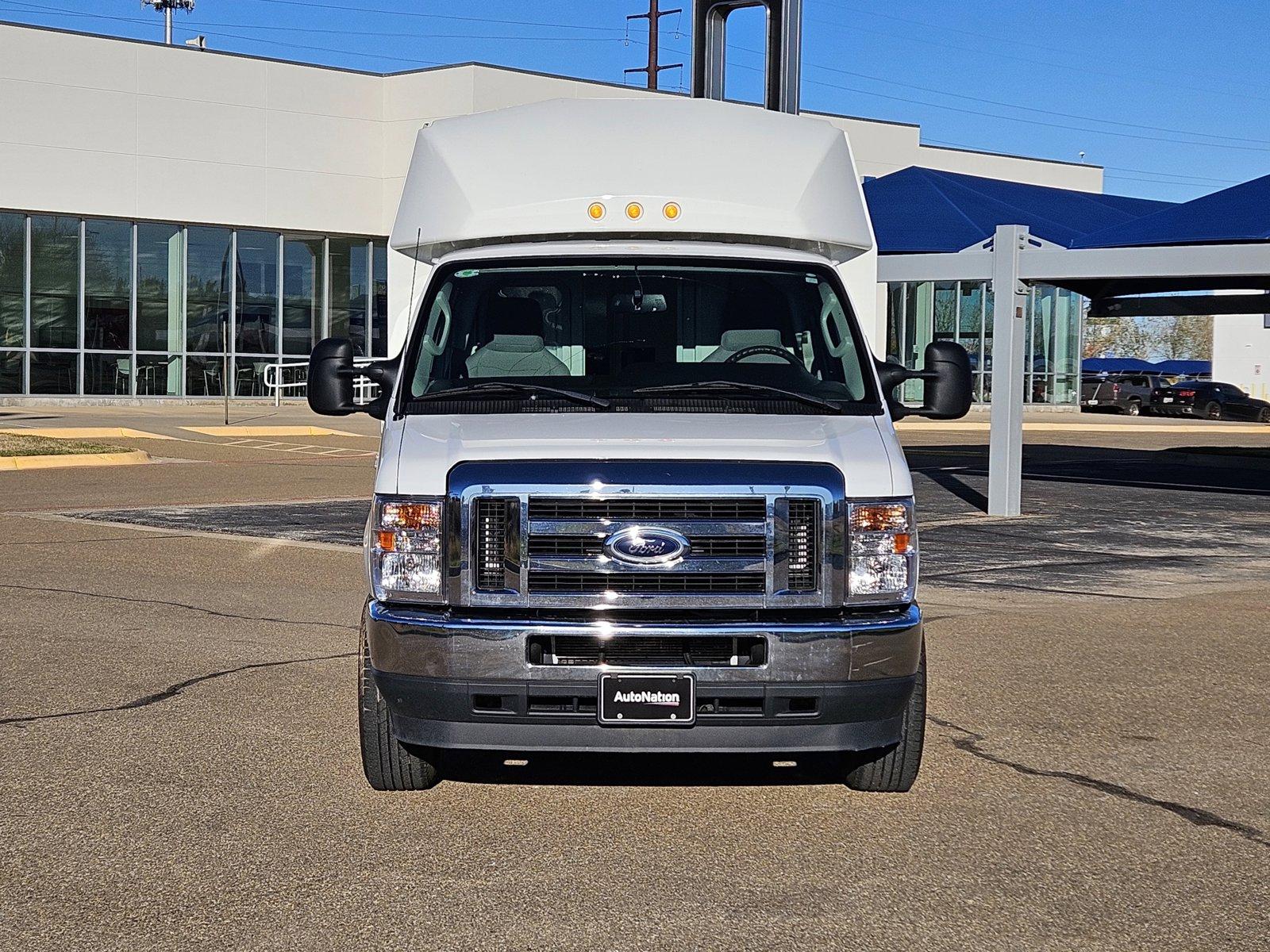 2023 Ford E-Series Cutaway Vehicle Photo in AMARILLO, TX 79106-1809