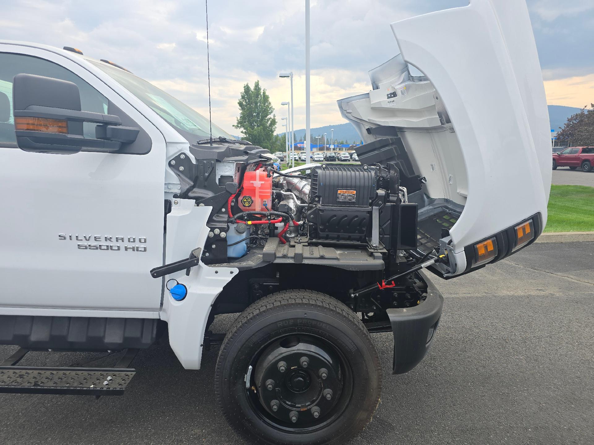 2024 Chevrolet Silverado Chassis Cab Vehicle Photo in POST FALLS, ID 83854-5365