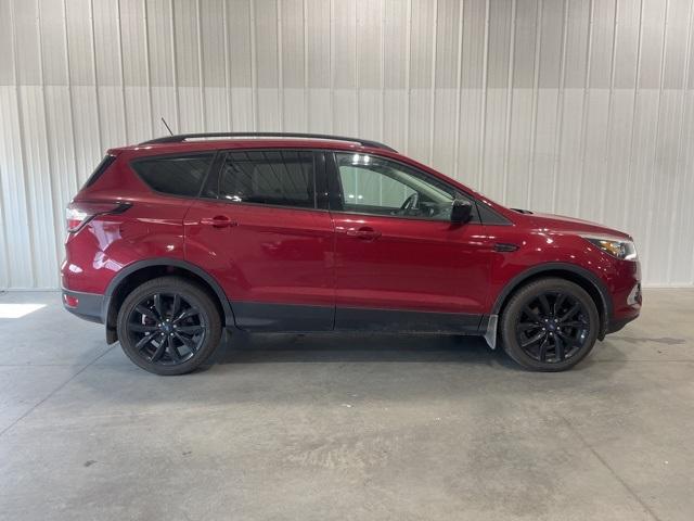 Used 2018 Ford Escape SE with VIN 1FMCU9GDXJUA67693 for sale in Glenwood, Minnesota