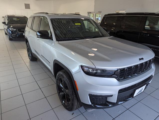 2024 Jeep Grand Cherokee L Vehicle Photo in Oshkosh, WI 54901