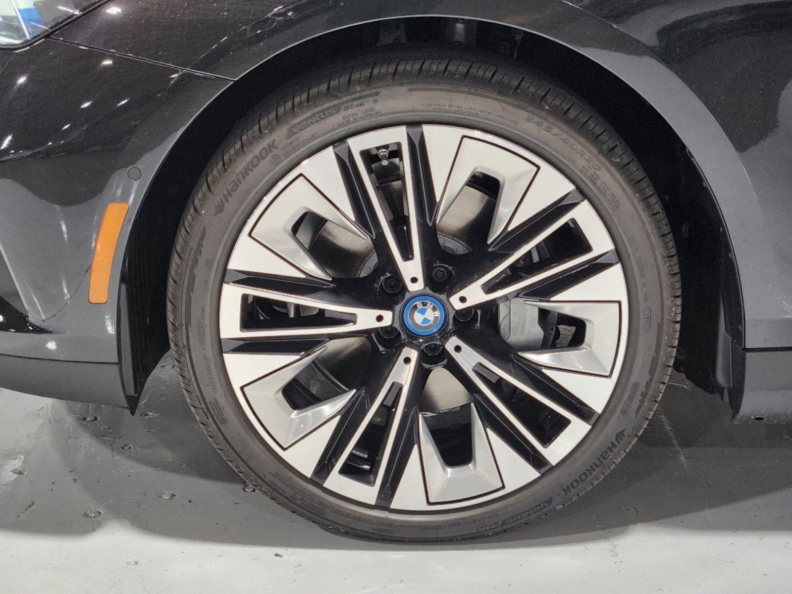 2024 BMW i5 Vehicle Photo in GRAPEVINE, TX 76051