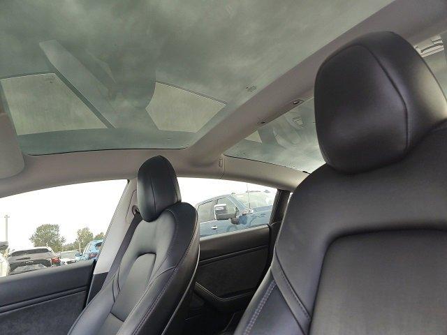 2018 Tesla Model 3 Vehicle Photo in PUYALLUP, WA 98371-4149