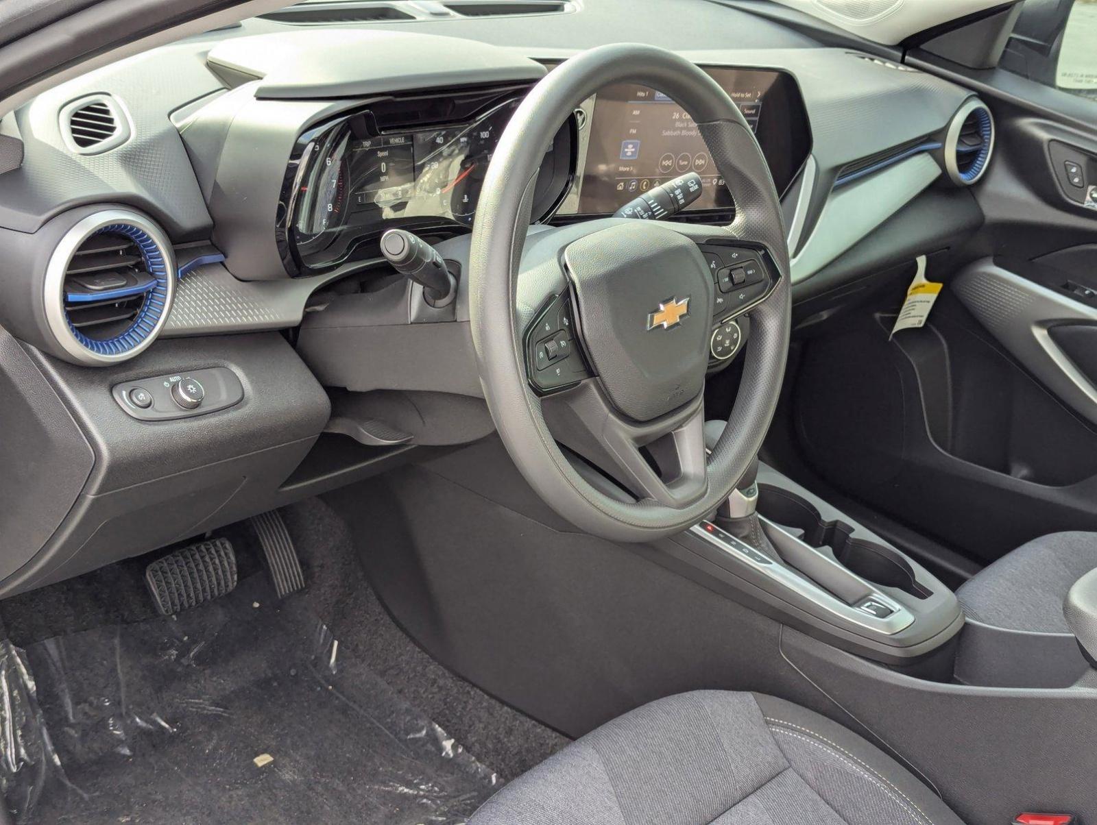 2024 Chevrolet Trax Vehicle Photo in PEMBROKE PINES, FL 33024-6534