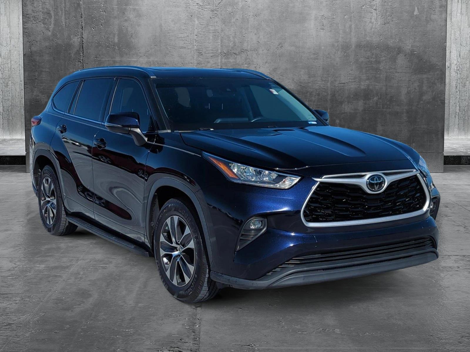 2020 Toyota Highlander Vehicle Photo in Ft. Myers, FL 33907