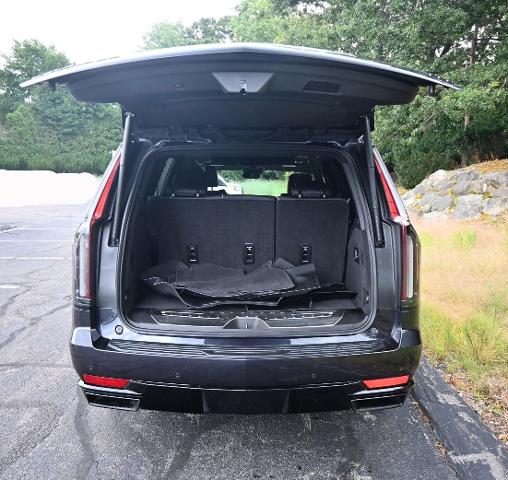 2022 Cadillac Escalade Vehicle Photo in NORWOOD, MA 02062-5222