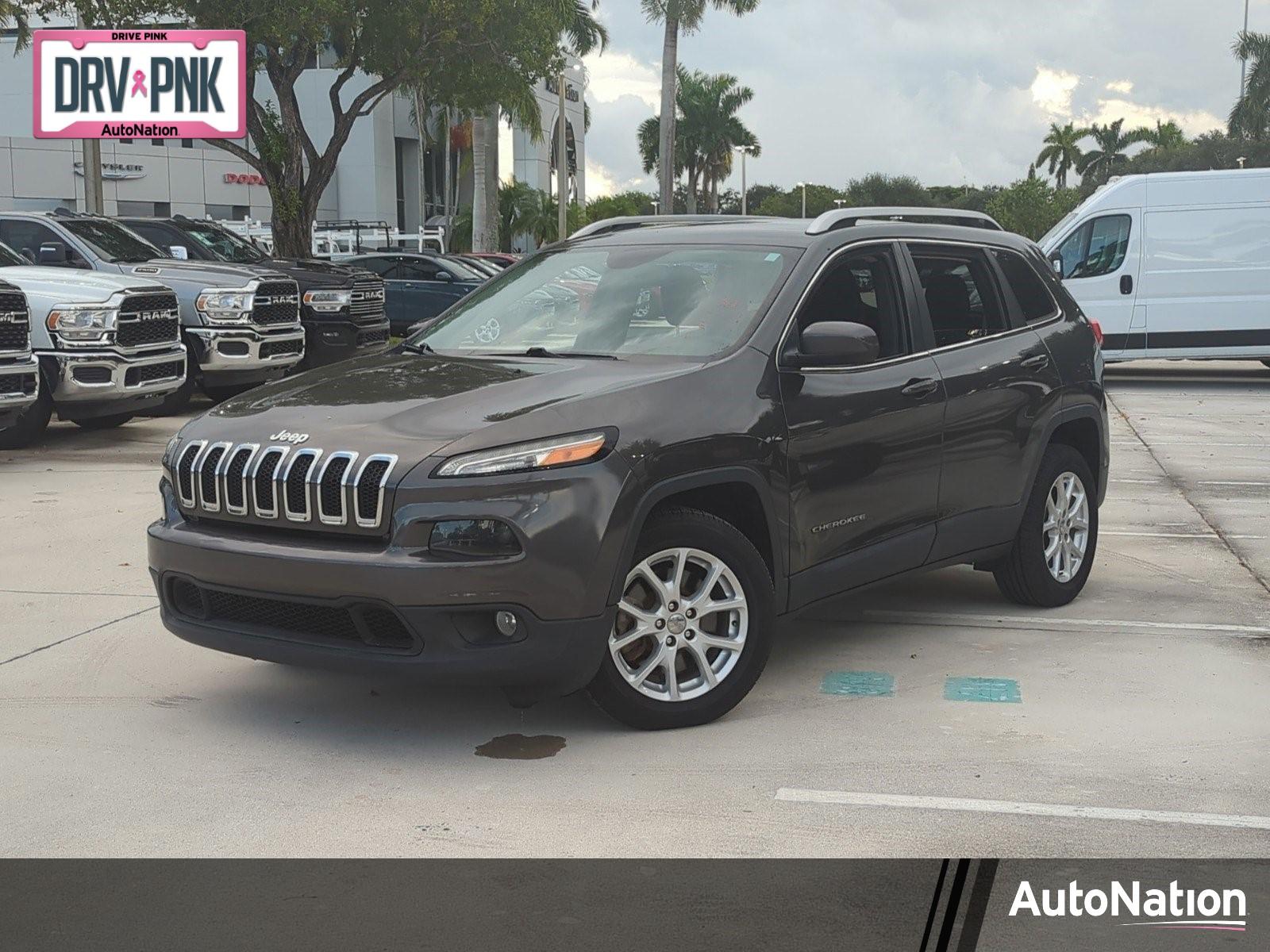 2017 Jeep Cherokee Vehicle Photo in Pembroke Pines, FL 33027