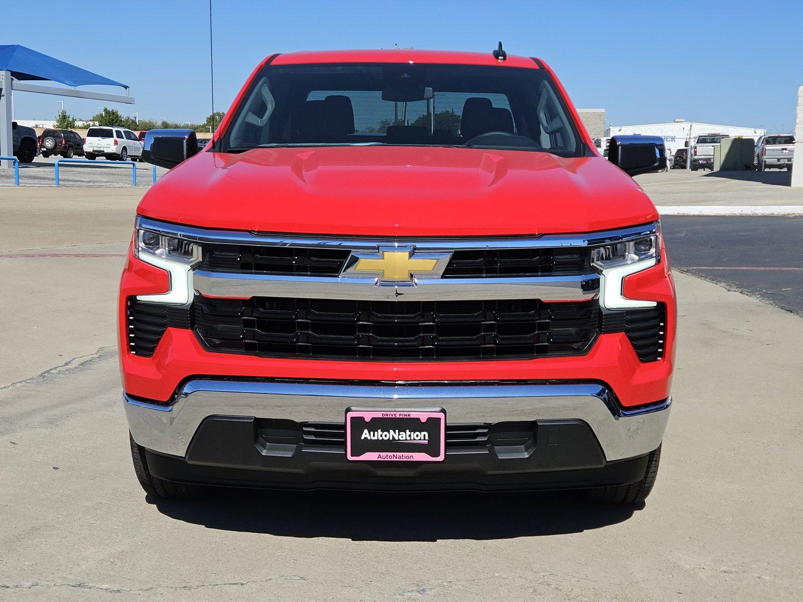 2025 Chevrolet Silverado 1500 Vehicle Photo in NORTH RICHLAND HILLS, TX 76180-7199