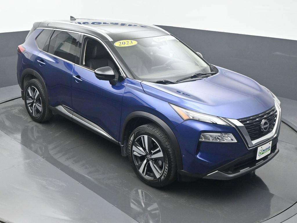 2023 Nissan Rogue Vehicle Photo in Cedar Rapids, IA 52402