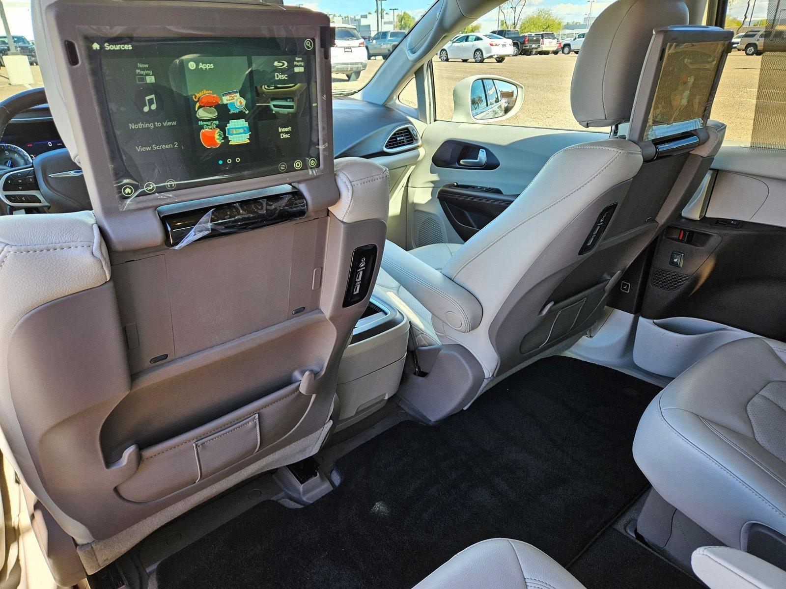 2020 Chrysler Pacifica Vehicle Photo in PEORIA, AZ 85382-3715