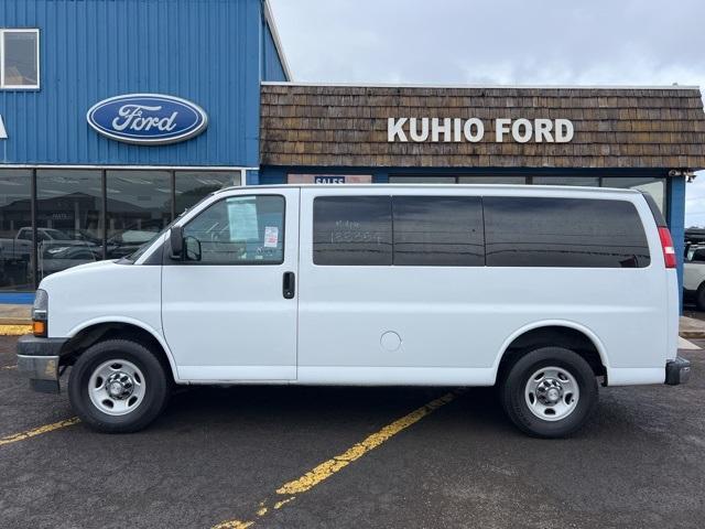 Used 2020 Chevrolet Express Passenger LT with VIN 1GAWGFFG0L1135354 for sale in Lihue, HI