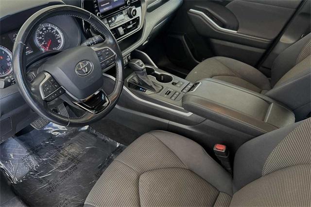 2021 Toyota Highlander Vehicle Photo in ELK GROVE, CA 95757-8703