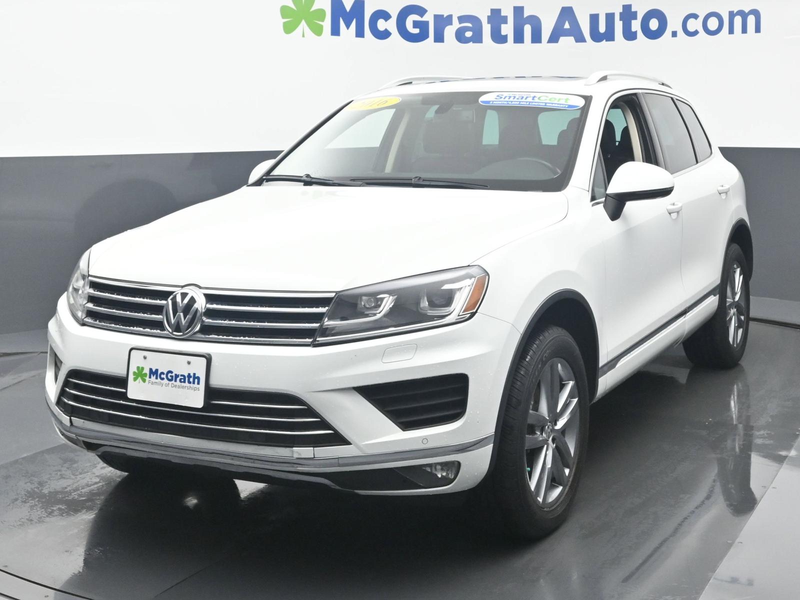 2016 Volkswagen Touareg Vehicle Photo in Marion, IA 52302