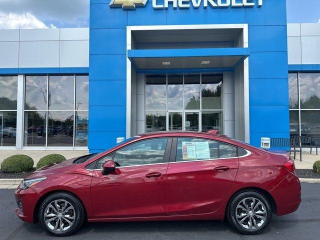 Used 2019 Chevrolet Cruze LT with VIN 1G1BE5SM4K7125917 for sale in Swanton, OH