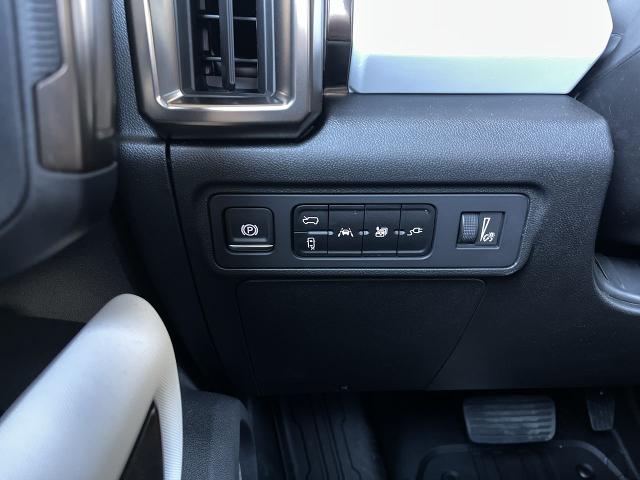 2025 GMC HUMMER EV SUV Vehicle Photo in TURLOCK, CA 95380-4918