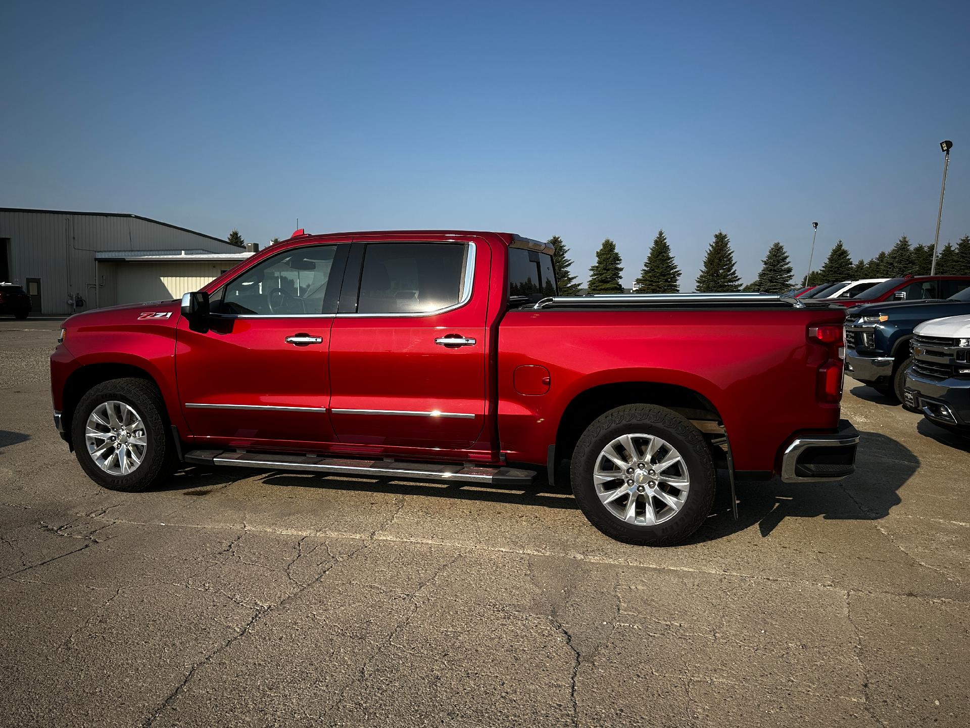 Used 2021 Chevrolet Silverado 1500 LTZ with VIN 1GCUYGET9MZ350704 for sale in Langdon, ND