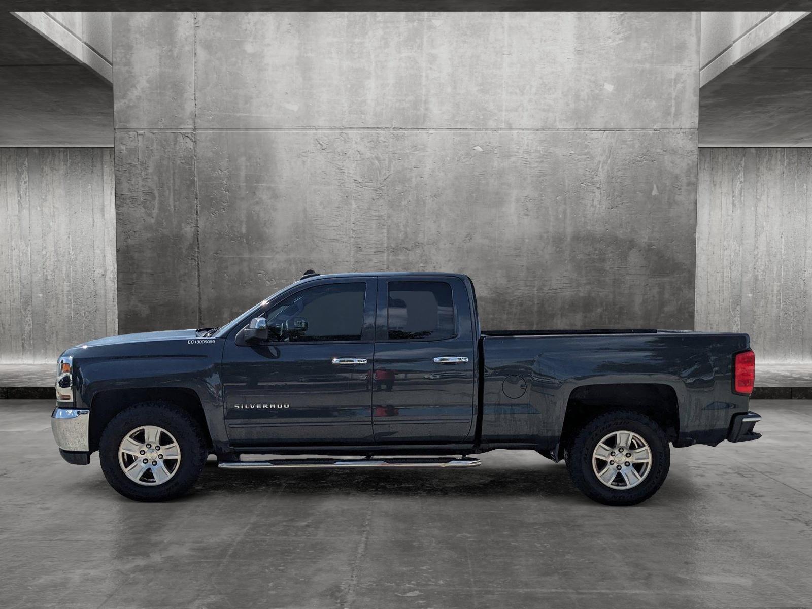 2018 Chevrolet Silverado 1500 Vehicle Photo in GREENACRES, FL 33463-3207