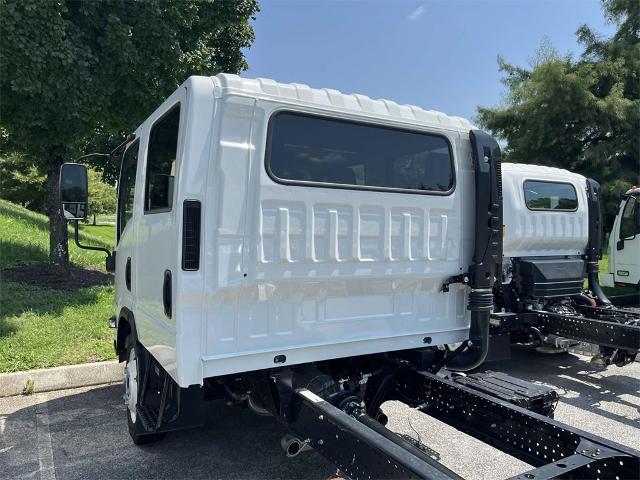 2025 Chevrolet Low Cab Forward 4500 Vehicle Photo in ALCOA, TN 37701-3235