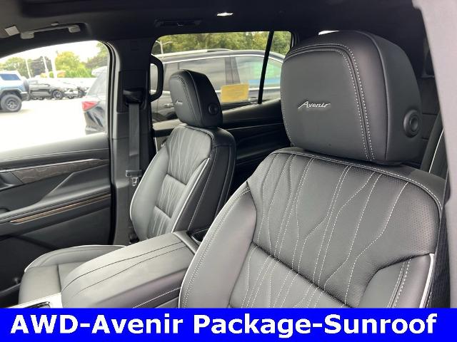 2025 Buick Enclave Vehicle Photo in CHICOPEE, MA 01020-5001