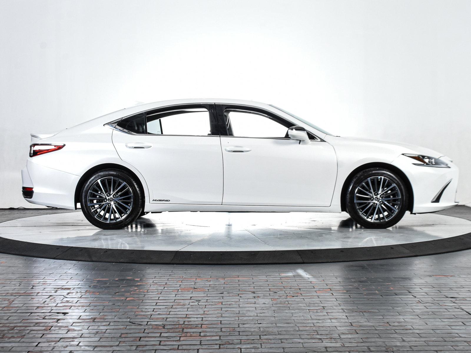 2022 Lexus ES 300h Vehicle Photo in DALLAS, TX 75235