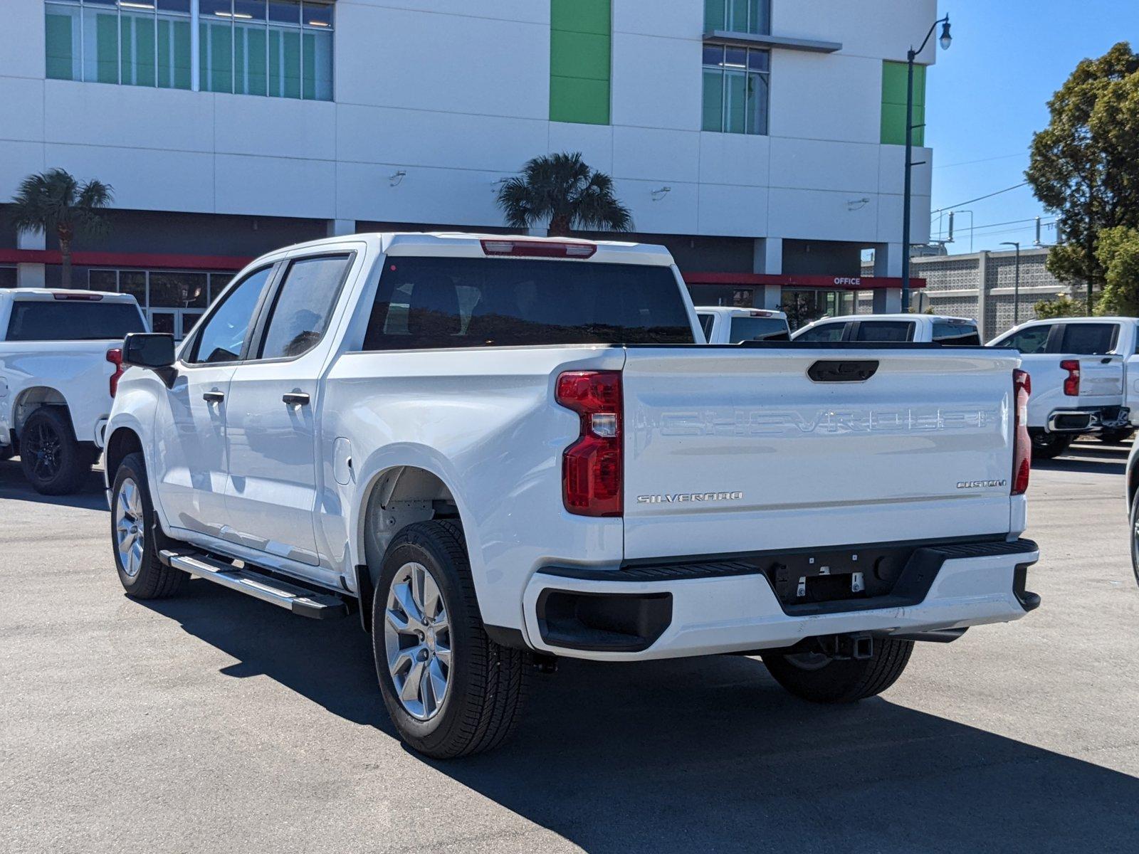 2024 Chevrolet Silverado 1500 Vehicle Photo in MIAMI, FL 33134-2699